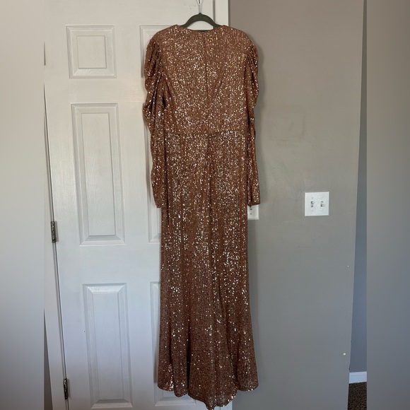 Mac Duggal Sequined High Neck Puff Long Sleeve Column Gown size 10 - Picture 9 of 12